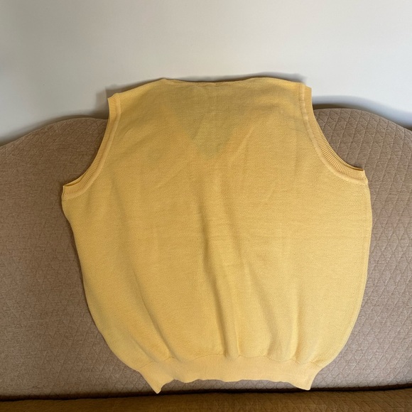 Authentic Masters golf vest in yellow NWOT size M - Picture 2 of 5